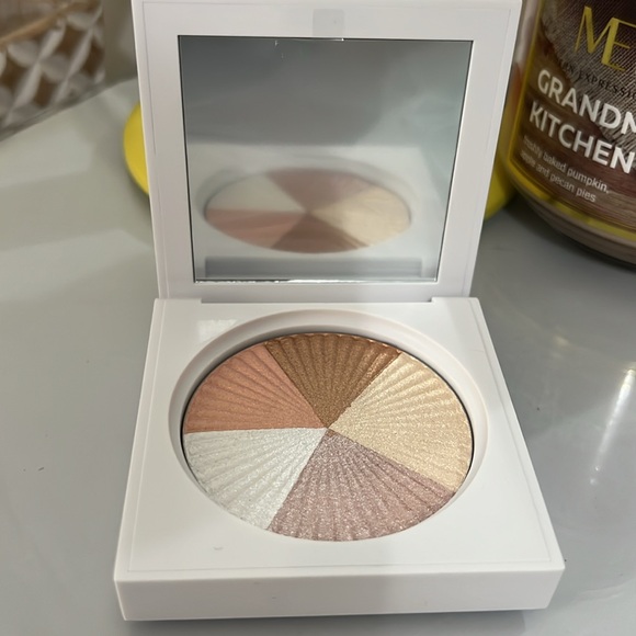 OFRA Other - Ofra Cosmetic Highliter